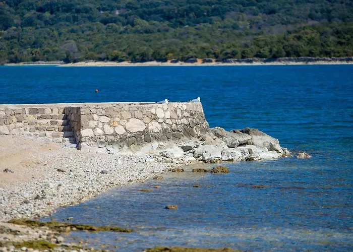 In Pinewood Near The Sea شقة مالي لوشينغْ